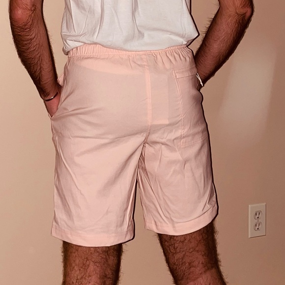 NEW North Face Shorts - Picture 2 of 4